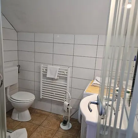 Dezman & Alojamento de Acomodação e Pequeno-almoço Kranj