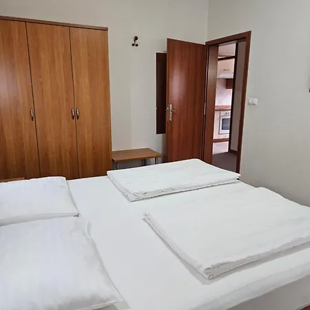 Bed & Breakfast Dezman &