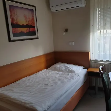 Dezman & 3* Kranj