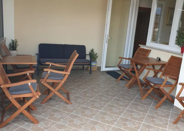 Bed & Breakfast Dezman & 3*