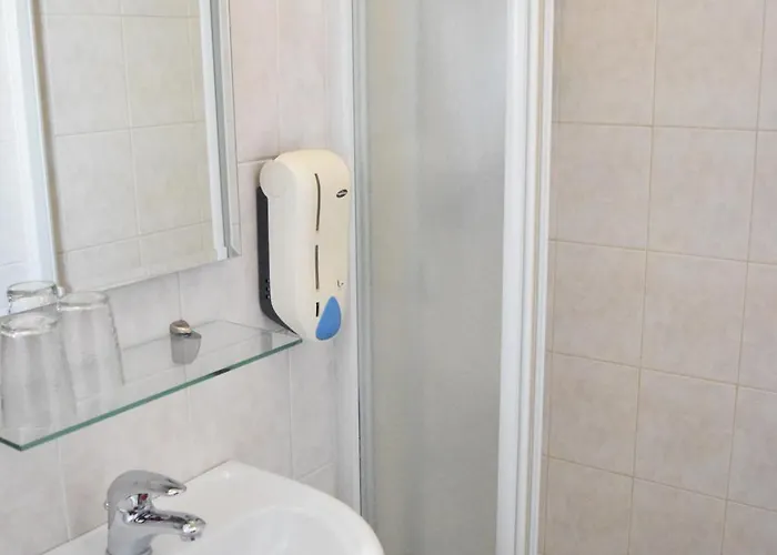 Nočitev z zajtrkom Dezman & 3*