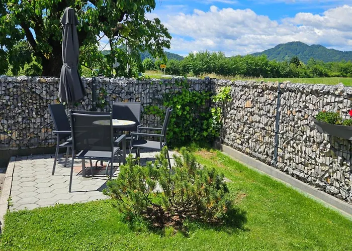 Dezman & Bed & Breakfast 3*