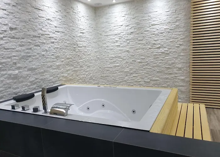 Nočitev z zajtrkom Dezman & 3*